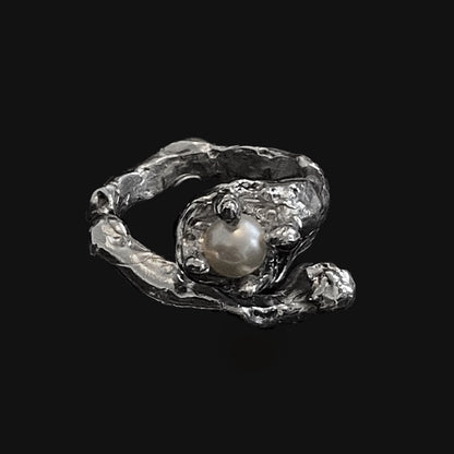 Dead Man Ring