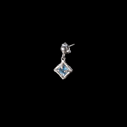 Tango Earring (Short)